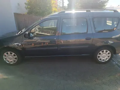 Gebraucht Dacia Logan MCV Ambiance 86 PS (63 kW) 2008 Schwarz Limousine