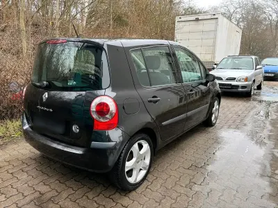 Gebraucht Renault Modus 90 PS (66 kW) 2006 Schwarz Van / Kleinbus