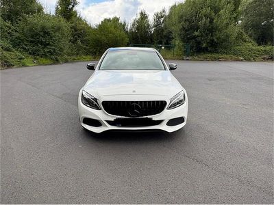Gebraucht Mercedes C220 170 PS (125 kW) 2018 Weiß Limousine