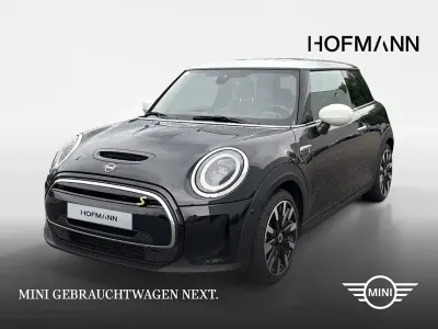 Gebraucht Mini Cooper SE Classic 135 kW (184 PS) 2023 Midnight black metallic Kleinwagen
