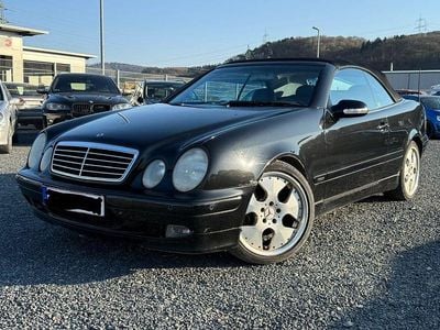 Gebraucht Mercedes CLK230 Avantgarde 193 PS (141 kW) 2000 Schwarz Cabrio
