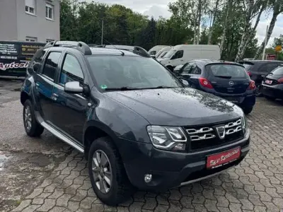 Używany Dacia Duster Lauréate 125 KM (91 kW) 2015 Szary SUV