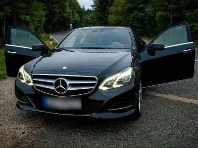 Gebraucht Mercedes E200 Avantgarde 136 PS (100 kW) 2014 Schwarz Limousine