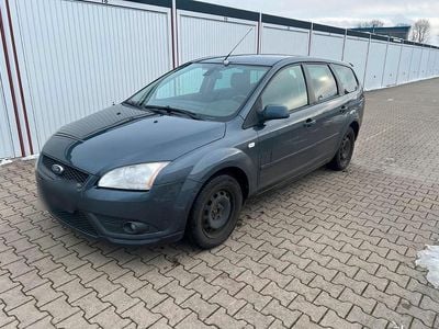 Schwarz Gebraucht 2007 Ford Focus Kombi | 390 € (Superpreis)