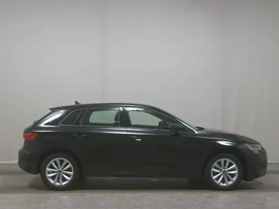 Używany Audi A3 Advanced 150 KM (110 kW) 2021 Czarny Sedan/Limuzyna