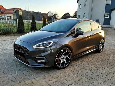 Grau Gebraucht 2020 Ford Fiesta Performance Edition Kleinwagen | 16.999 € (Fairer Preis)