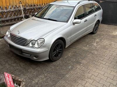 Second-hand Mercedes C200 Elegance 163 CP (119 kW) 2006 Argintiu Break
