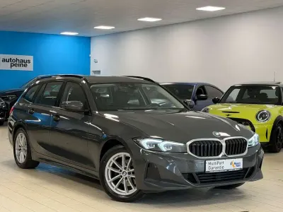 Gebraucht BMW 320 Sport Line 190 PS (139 kW) 2023 Grau Kombi