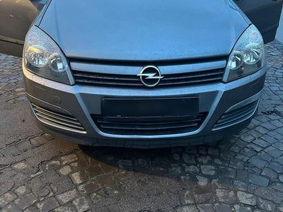 Gebraucht Opel Astra Sport 105 PS (77 kW) 2004 Silber Limousine