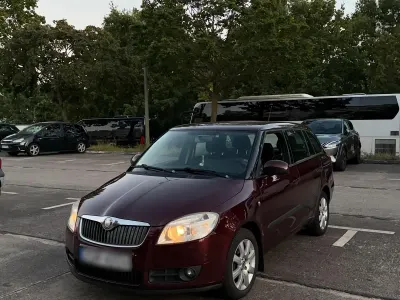 Gebraucht Skoda Fabia 90 PS (66 kW) 2011 Rot Kombi