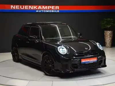 Gebraucht Mini John Cooper Works 156 PS (114 kW) 2024 Schwarz Kleinwagen