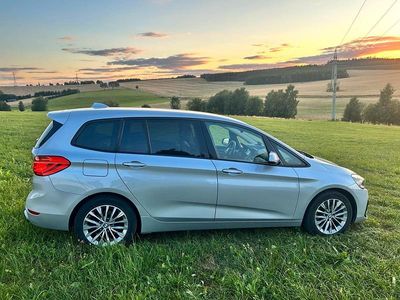 Gebraucht BMW 220 190 PS (139 kW) 2018 Silber Van / Kleinbus