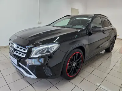 Gebraucht Mercedes GLA200 Style 136 PS (100 kW) 2019 Nachtschwarz SUV