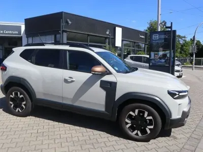 Gebraucht Dacia Duster Extreme 131 PS (96 kW) 2025 Beige SUV