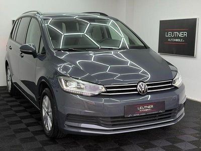Usata VW Touran 150 CV (110 kW) 2024 Grigio Monovolume