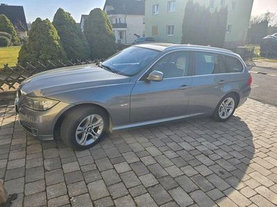 Gebraucht BMW 320 Sport Line 184 PS (135 kW) 2011 Grau Kombi