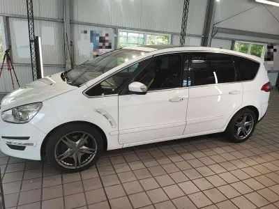 Usata Ford S-MAX Titanium 163 CV (119 kW) 2013 Bianco Monovolume