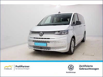 Gebraucht VW Multivan Life 150 PS (110 kW) 2024 Reflexsilber metallic Van