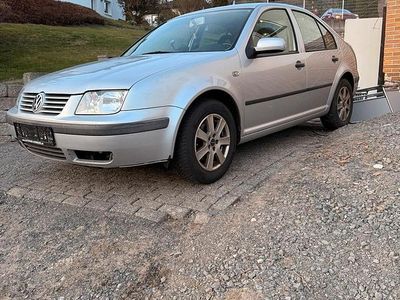 Gebraucht VW Bora 75 PS (55 kW) 2000 Silber Limousine