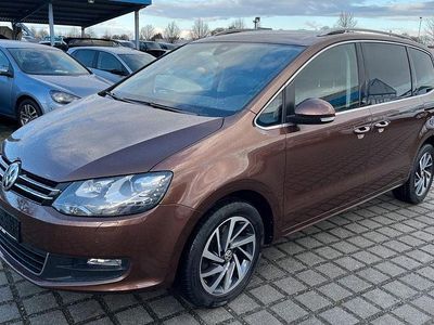Gebraucht VW Sharan Sound 150 PS (110 kW) 2017 Braun Van / Kleinbus