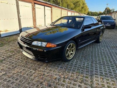 Second-hand Nissan Skyline 475 CP (349 kW) 1993 Negru Coupe