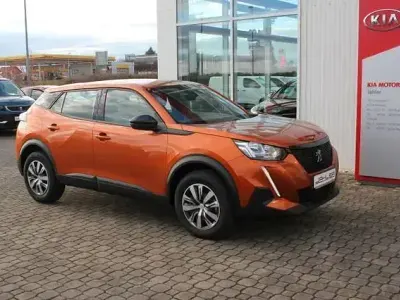 Gebraucht Peugeot 2008 Active 101 PS (74 kW) 2022 Orange SUV