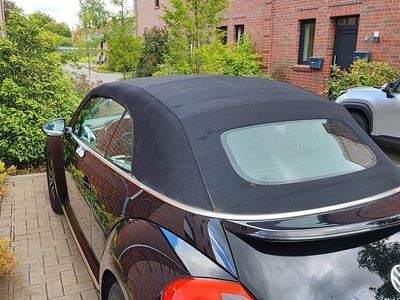 Gebraucht VW Beetle Allstar 105 PS (77 kW) 2016 Schwarz Kleinwagen