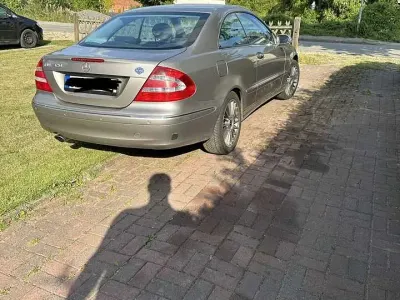 Gebraucht Mercedes CLK320 Avantgarde 218 PS (160 kW) 2003 Silber Coupé