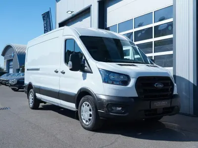 Używany Ford Transit Trend 131 KM (96 kW) 2022 Biały Minivan