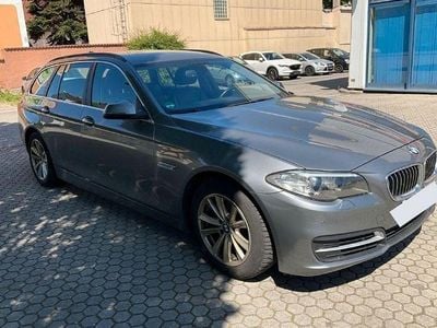 Gebraucht BMW 520 190 PS (139 kW) 2017 Grau Kombi