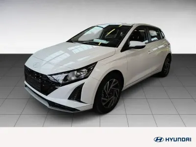 Gebraucht Hyundai i20 Trend 101 PS (74 kW) 2025 Weiß Kleinwagen