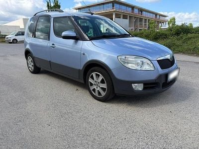 Usata Skoda Roomster Scout 105 CV (77 kW) 2007 Blu Station wagon