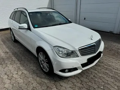 Gebraucht Mercedes C180 120 PS (88 kW) 2013 Weiß Kombi