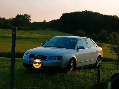 Gebraucht Audi A4 131 PS (96 kW) 2003 Silber Limousine