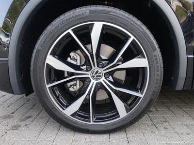 Second-hand VW Tiguan Allspace R-line 245 CP (180 kW) 2022 Negru SUV