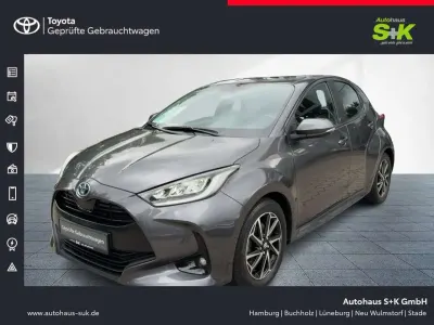Gebraucht Toyota Yaris Team 116 PS (85 kW) 2022 Marlingrau metallic (grau) Kleinwagen