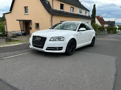 Gebraucht Audi A3 S-Line 160 PS (117 kW) 2010 Weiß Kleinwagen