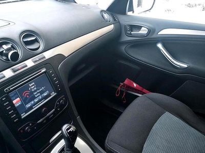 Schwarz Gebraucht 2013 Ford Galaxy Van / Kleinbus | 7.200 € (Fairer Preis)