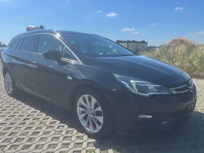 Gebraucht Opel Astra Innovation 125 PS (91 kW) 2017 Schwarz Kombi