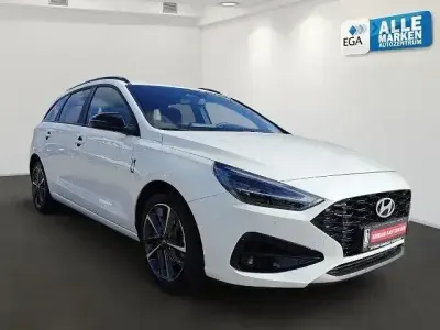 Gebraucht Hyundai i30 Advantage 101 PS (74 kW) 2024 Weiß metallic Kombi