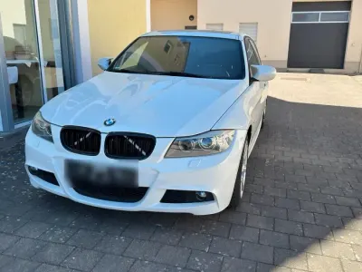 Gebraucht BMW 320 170 PS (125 kW) 2010 Weiß Kombi