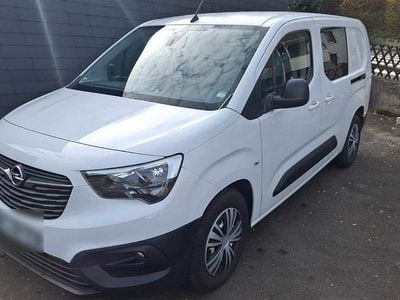 Second-hand Opel Combo 131 CP (96 kW) 2021 Alb Monovolum