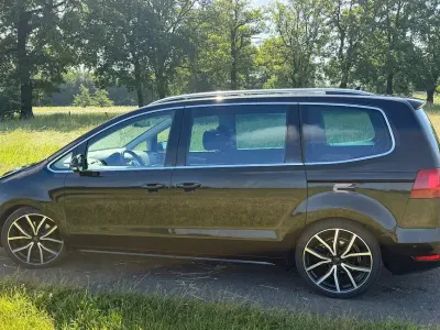 Gebraucht VW Sharan Highline 177 PS (130 kW) 2013 Schwarz Van / Kleinbus