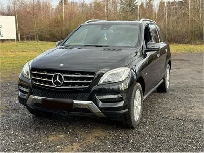 Gebraucht Mercedes ML250 204 PS (150 kW) 2012 Schwarz SUV