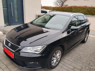 Używany Seat Leon ST Style 116 KM (85 kW) 2019 Czarny Kombi