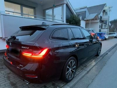 Gebraucht BMW 320 190 PS (139 kW) 2022 Schwarz Kombi