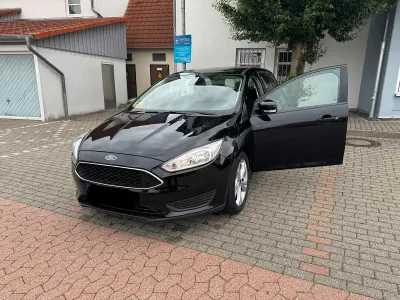 Gebraucht Ford Focus 101 PS (74 kW) 2017 Schwarz Kombi