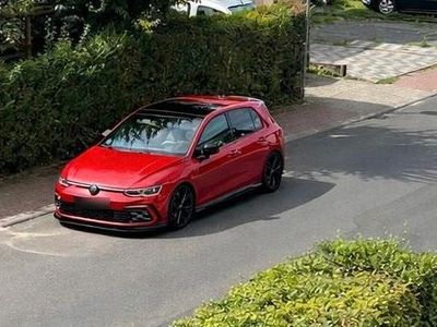 Usado VW Golf VIII Design 245 HP (180 kW) 2021 Vermelho Sedan