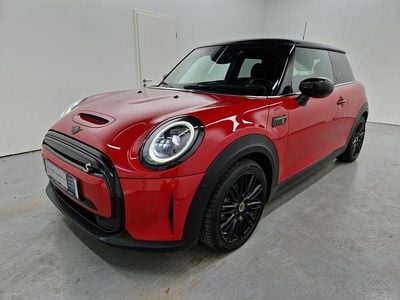 Gebraucht Mini Cooper 135 kW (184 PS) 2023 Chili red Kleinwagen