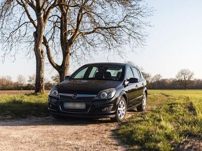 Gebraucht Opel Astra 110 PS (80 kW) 2009 Schwarz Limousine